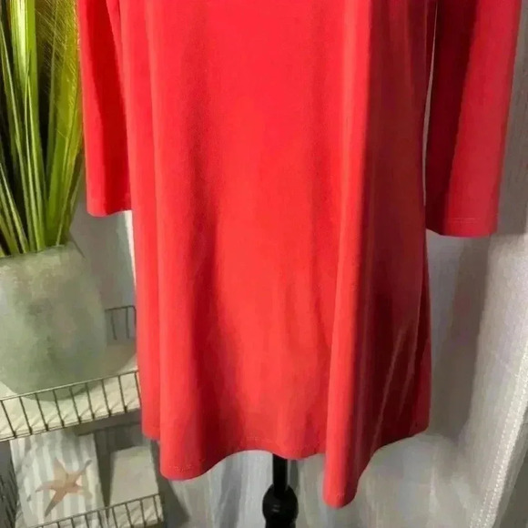 Clara Sun Woo USA Women’s M Red 3/4 Sleeve Back Neck Cutout Tunic Top - Picture 3 of 12
